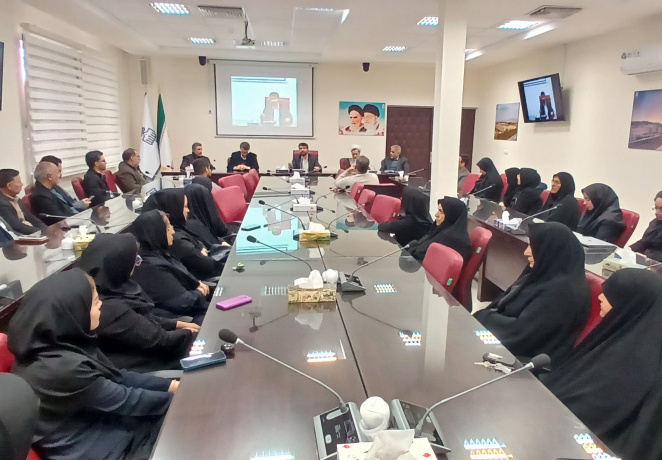 برگزاری نشست فرهنگی ـ تبیینی «تحلیل و بررسی جنگ شناختی و جنگ ترکیبی» در دانشگاه بیرجند