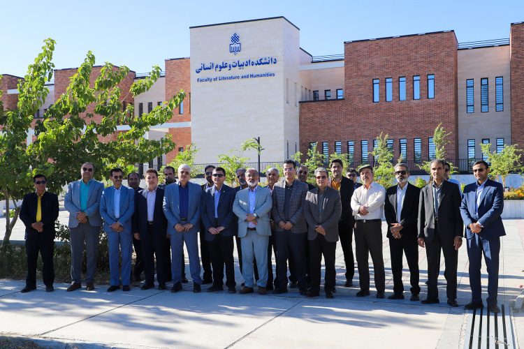 محوطه و پارکینگ دانشکده ادبیات و علوم انسانی دانشگاه بیرجند افتتاح شد